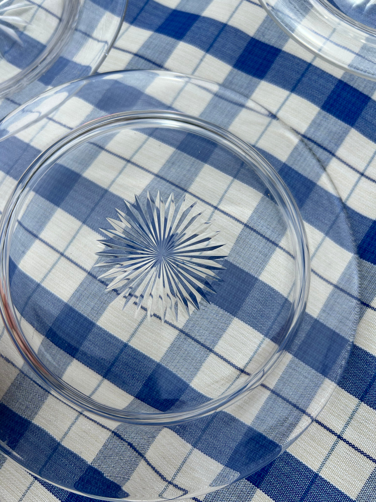 GLASS PLATES