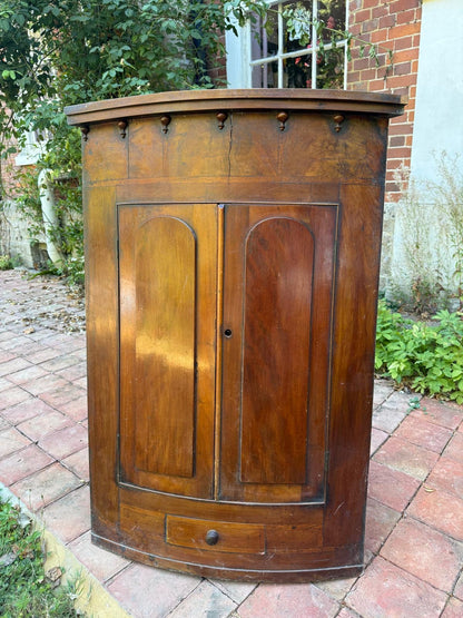 CORNER CABINET