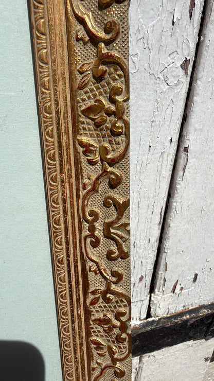 LARGE FRAME