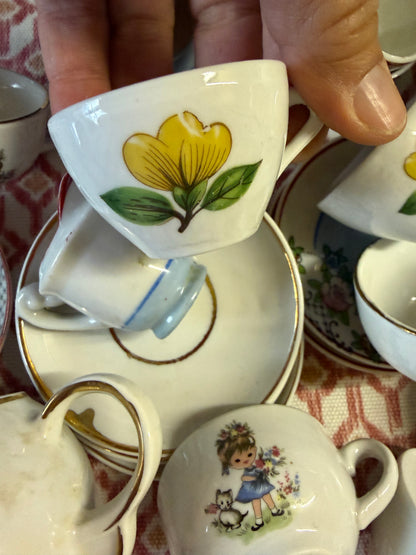 DOLLY TEA SET