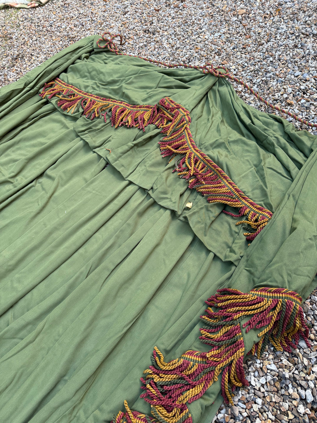 GREEN CURTAINS