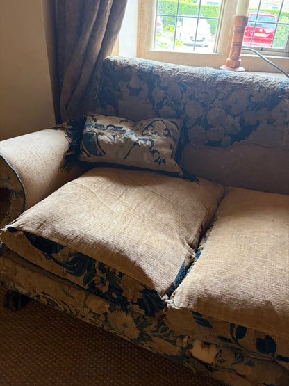 TAPESTRY SOFA