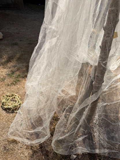 ANTIQUE VEIL
