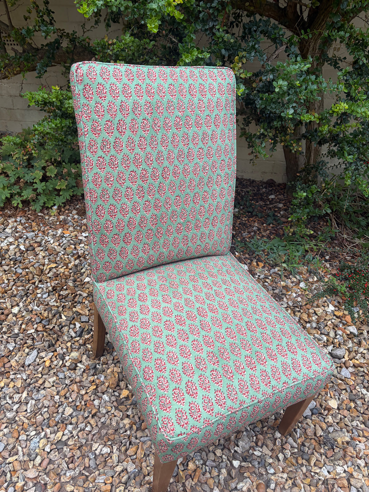 SLIPPER CHAIR