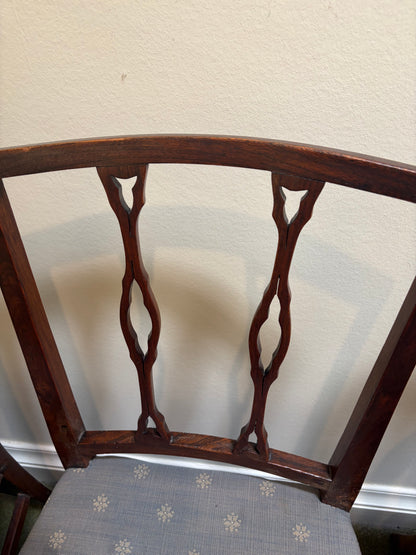 SET OF SIX CHAIRS