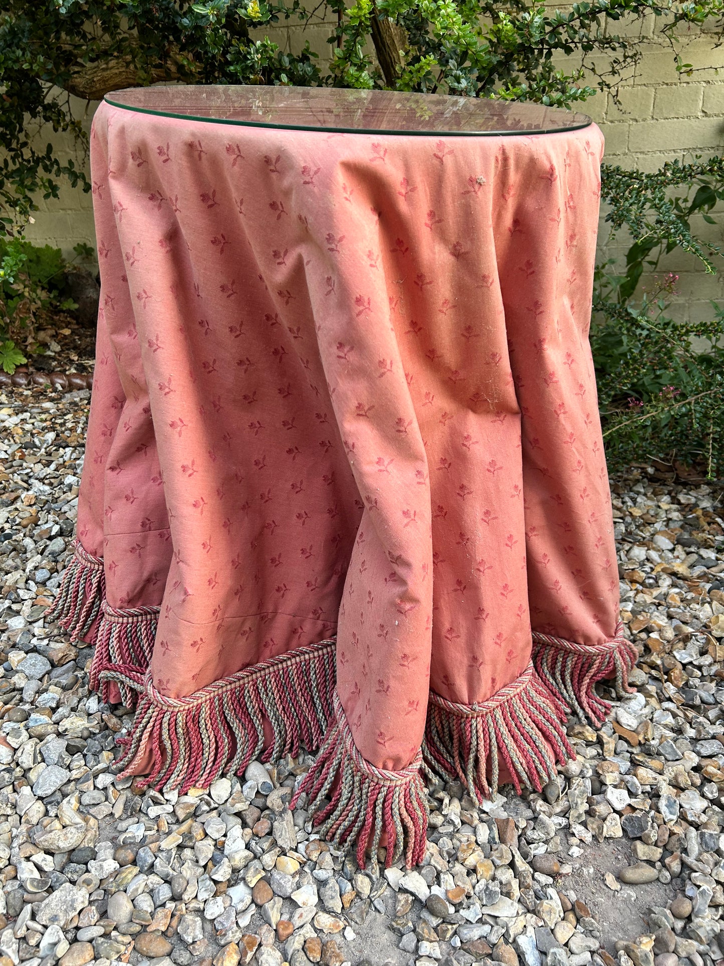 COLEFAX TABLE