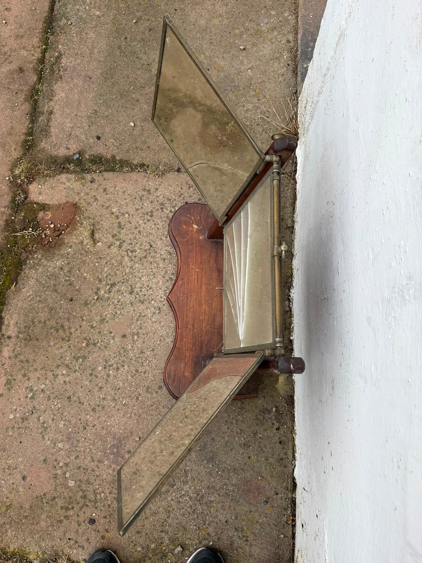 DRESSING TABLE MIRROR