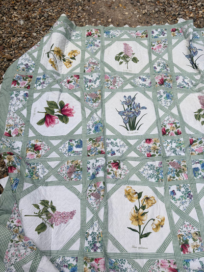 FLOWERS QUILT