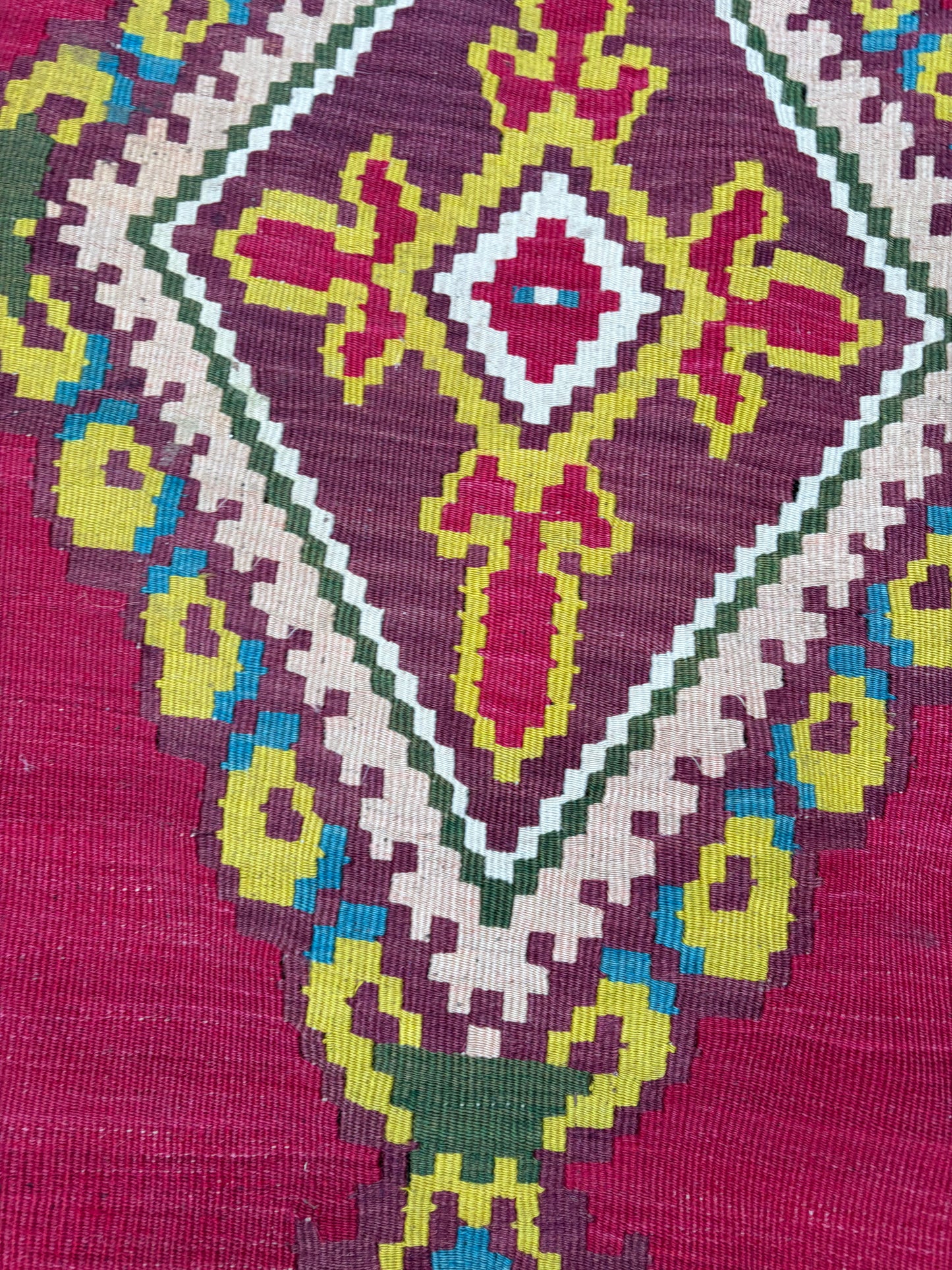KILIM RUG