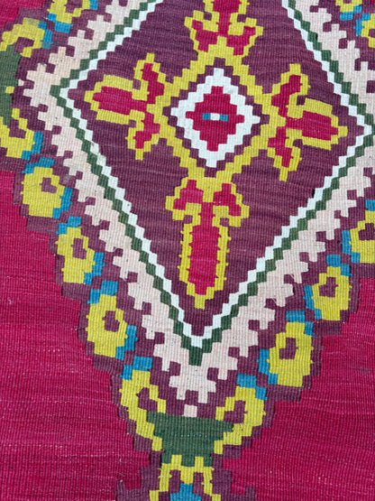 KILIM RUG
