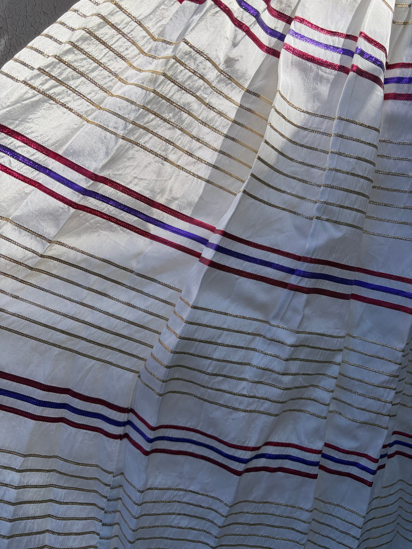 VINTAGE DRESS