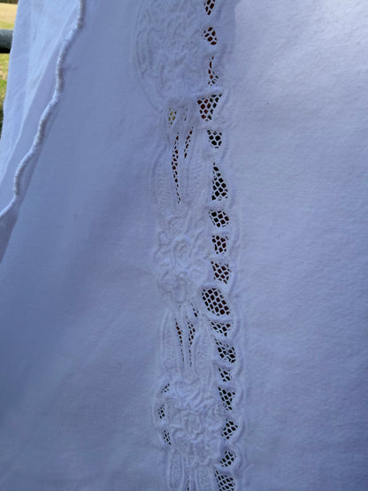 TABLECLOTH
