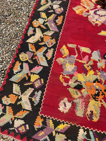 KILIM RUG