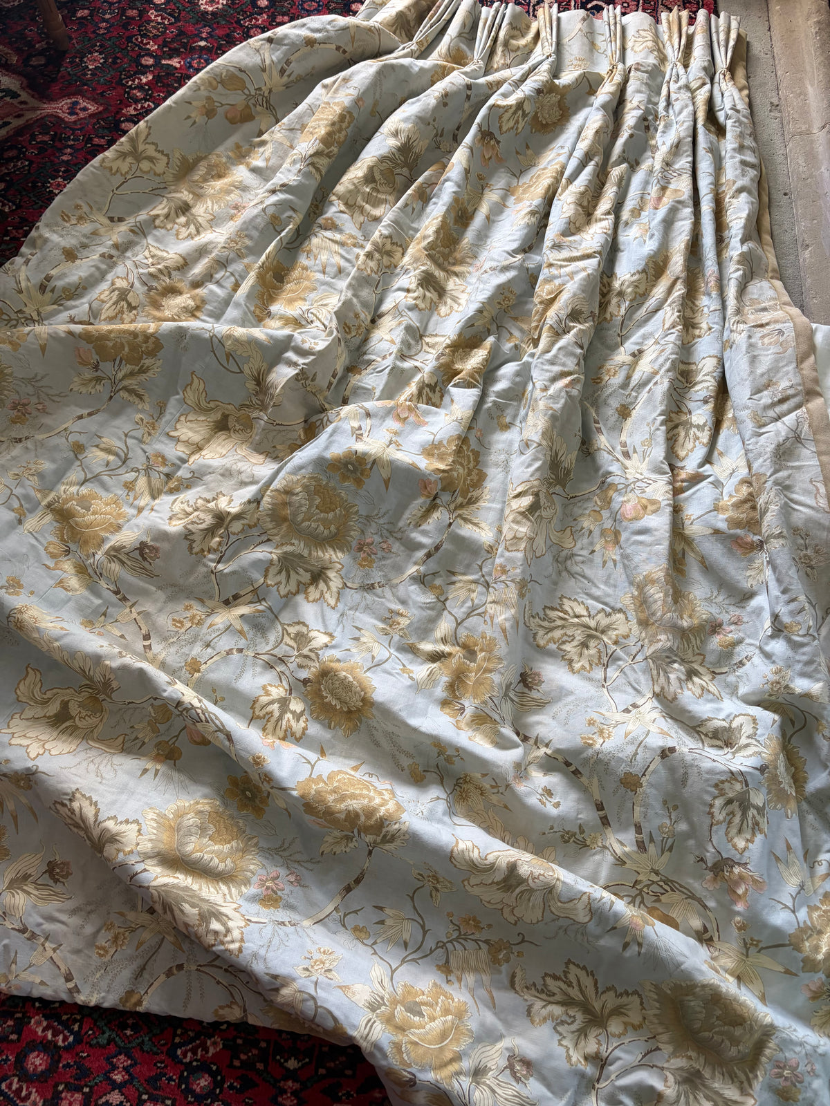 LINEN CURTAINS