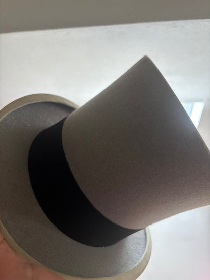 TOP HAT