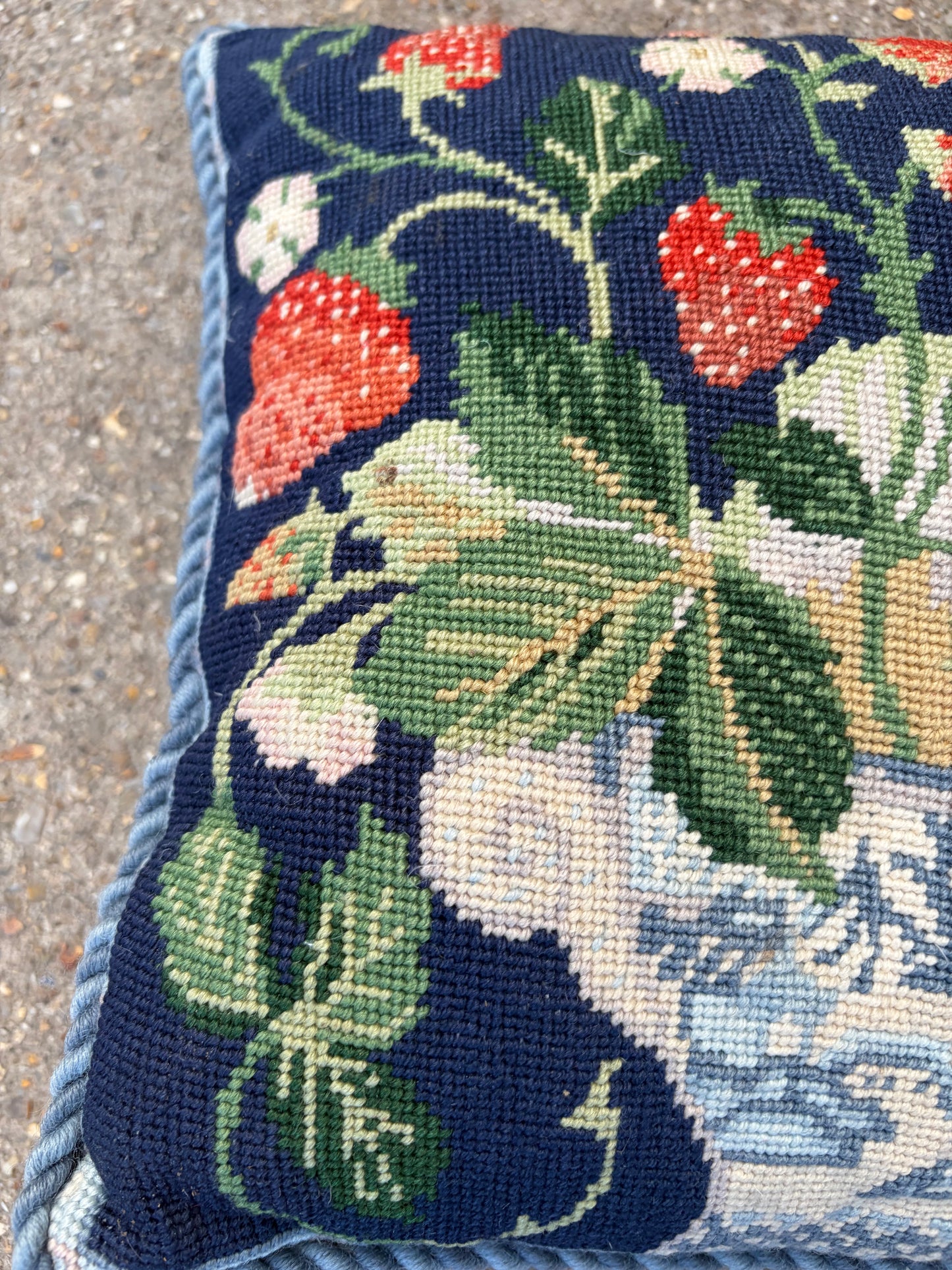 STRAWBERRIES TAPESTRY CUSHION