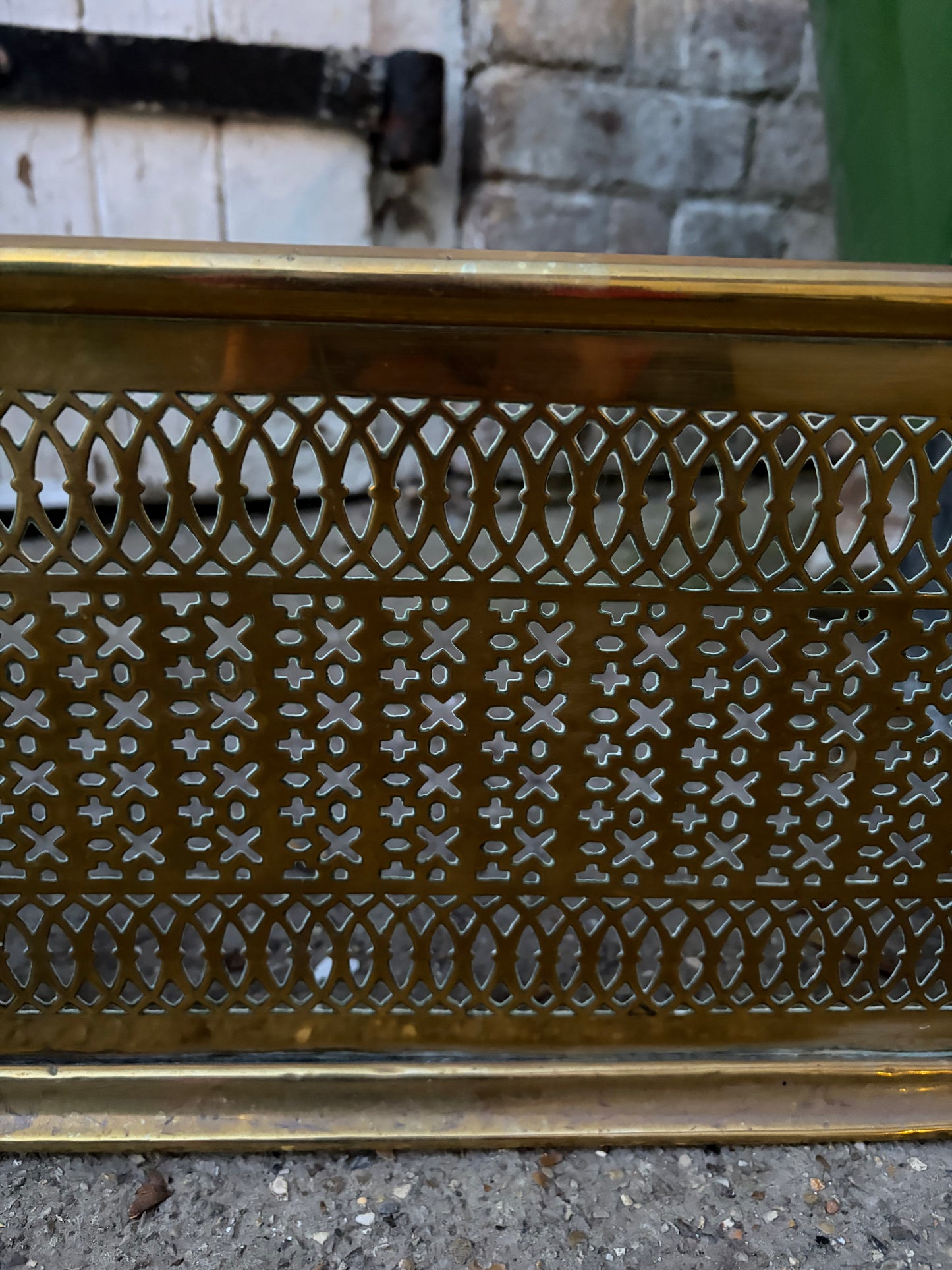 BRASS FIRE GUARD