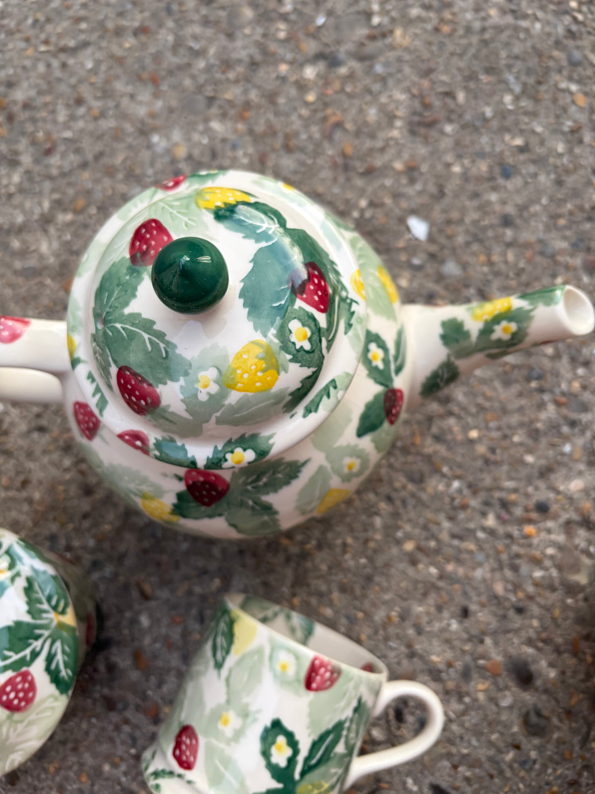 BRIDGEWATER POTTERY
