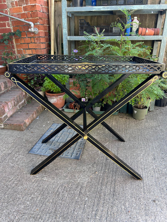 DRINKS TRAY/ TABLE