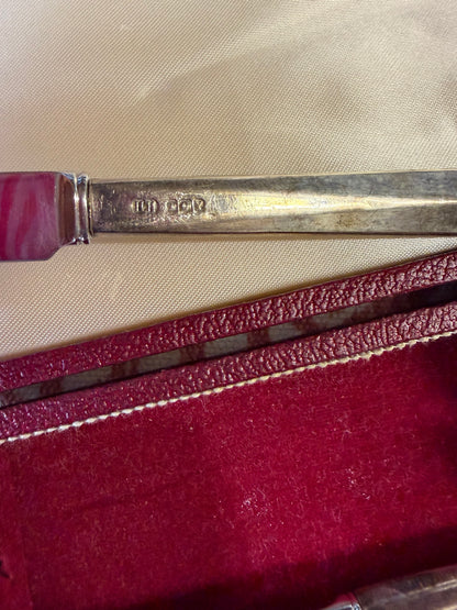 SILVER KNIVES