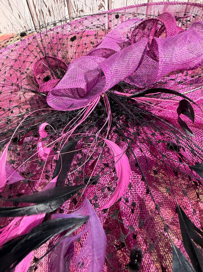PINK HAT/FASCINATOR
