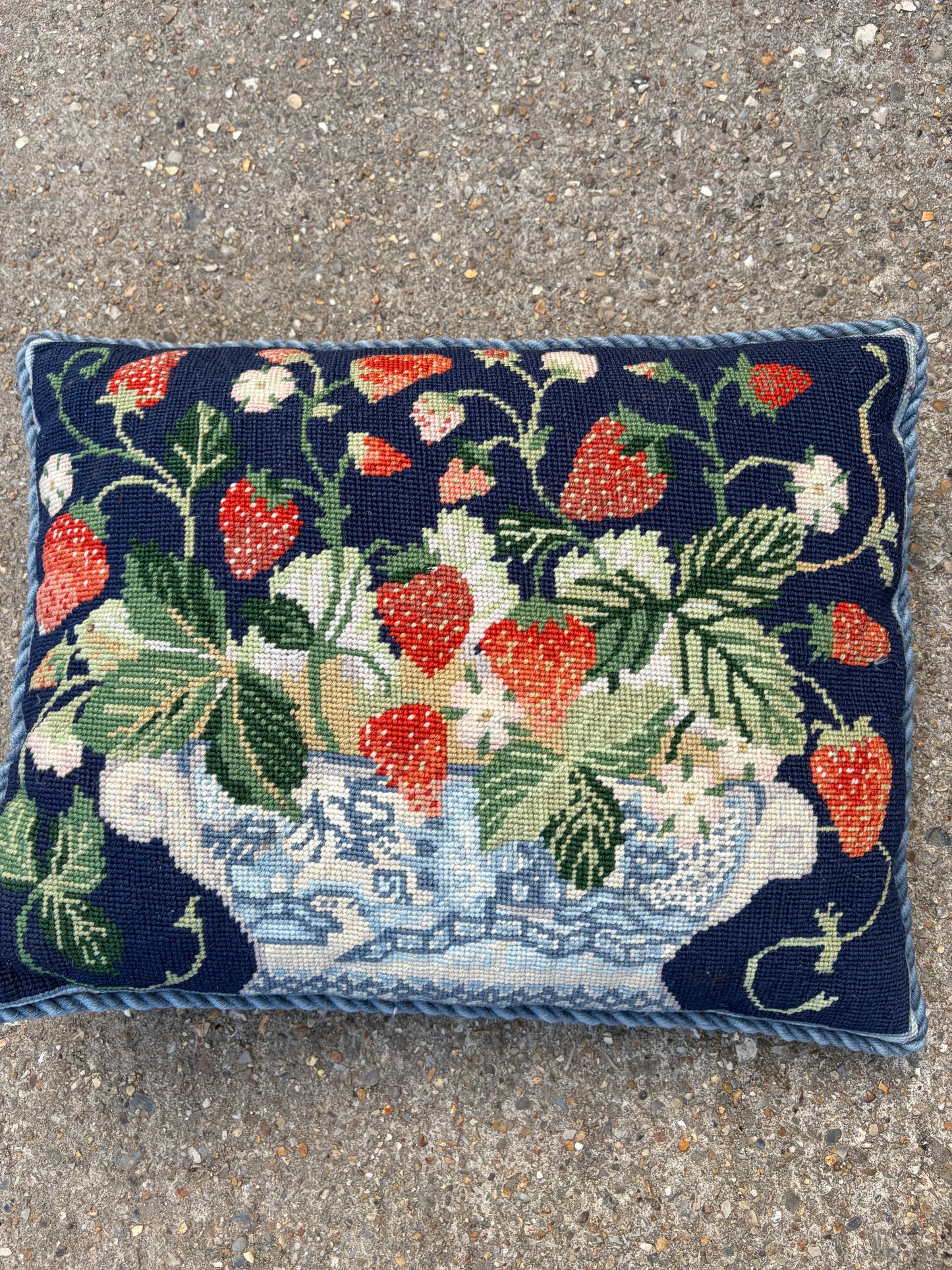 STRAWBERRIES TAPESTRY CUSHION