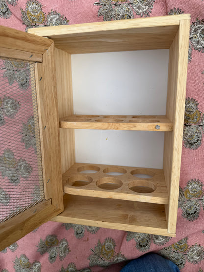 EGG HOUSE