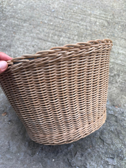 WICKER PLANTERS