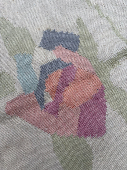 LARGE PALE RUG