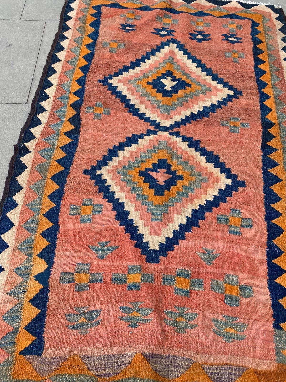CORAL RUG