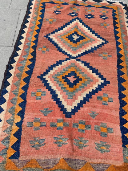 CORAL RUG