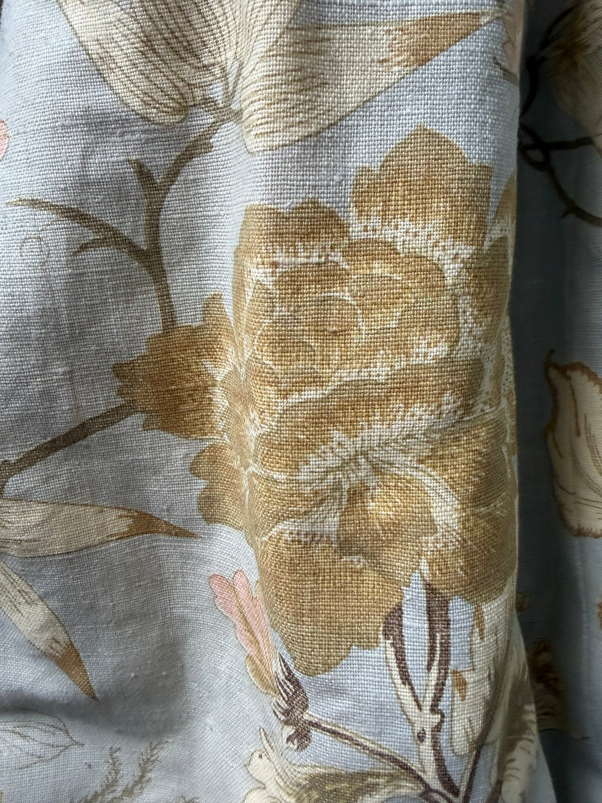 LINEN CURTAINS