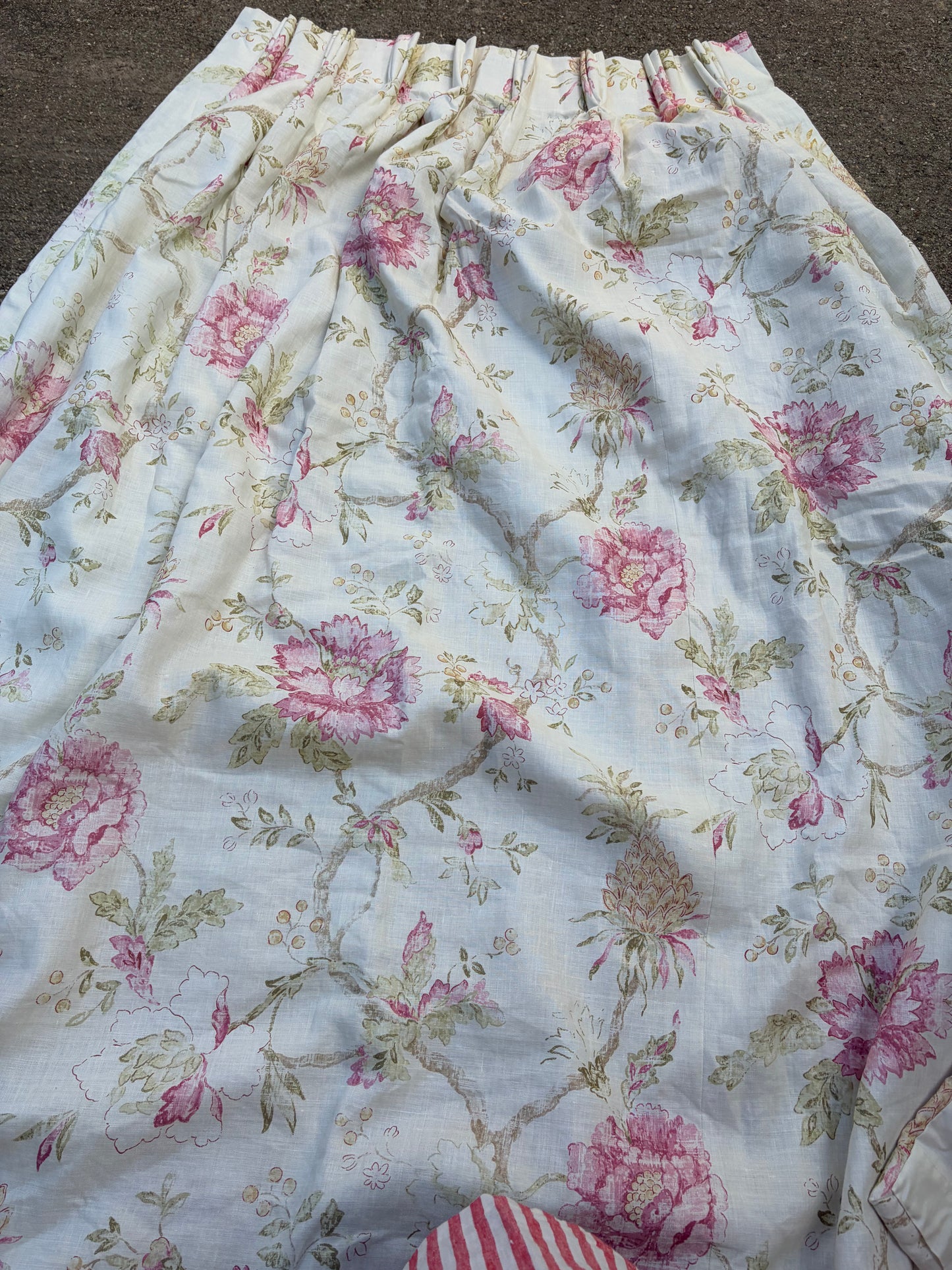 LINEN CURTAINS