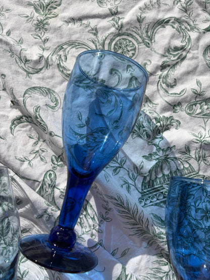 BLUE GLASSES