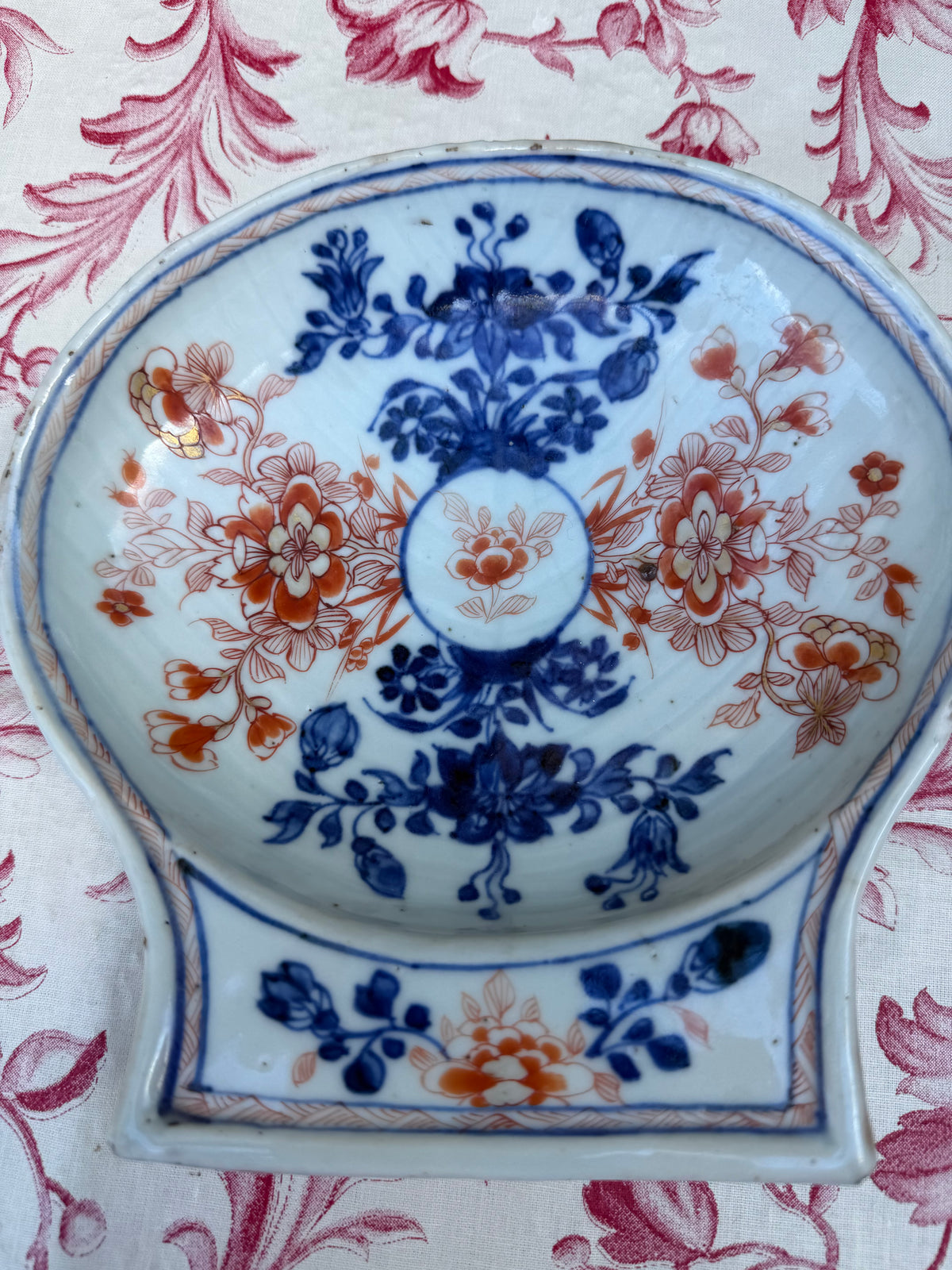 ANTIQUE SOAP DISH