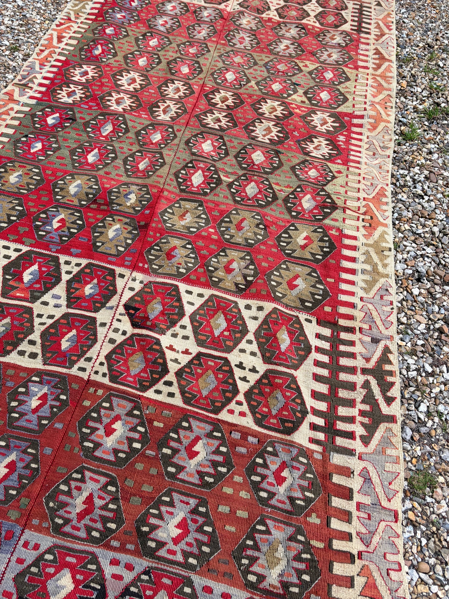 ANTIQUE KILIM