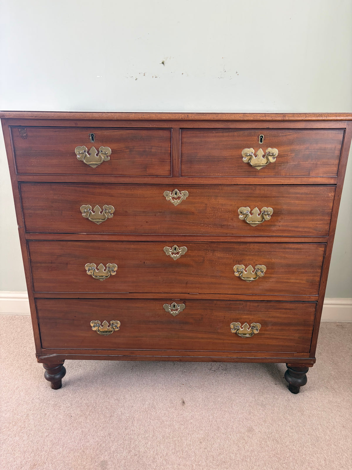 CHEST OF DRAWERS