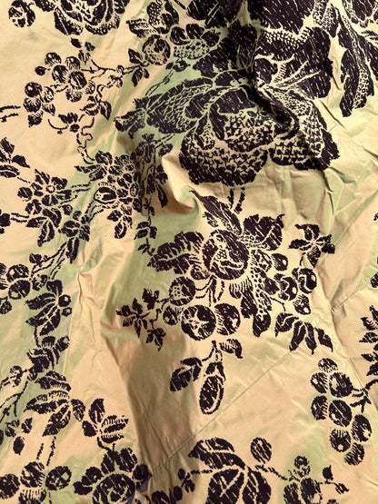CIRCULAR CLOTH