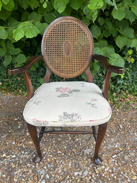 BEDROOM CHAIR