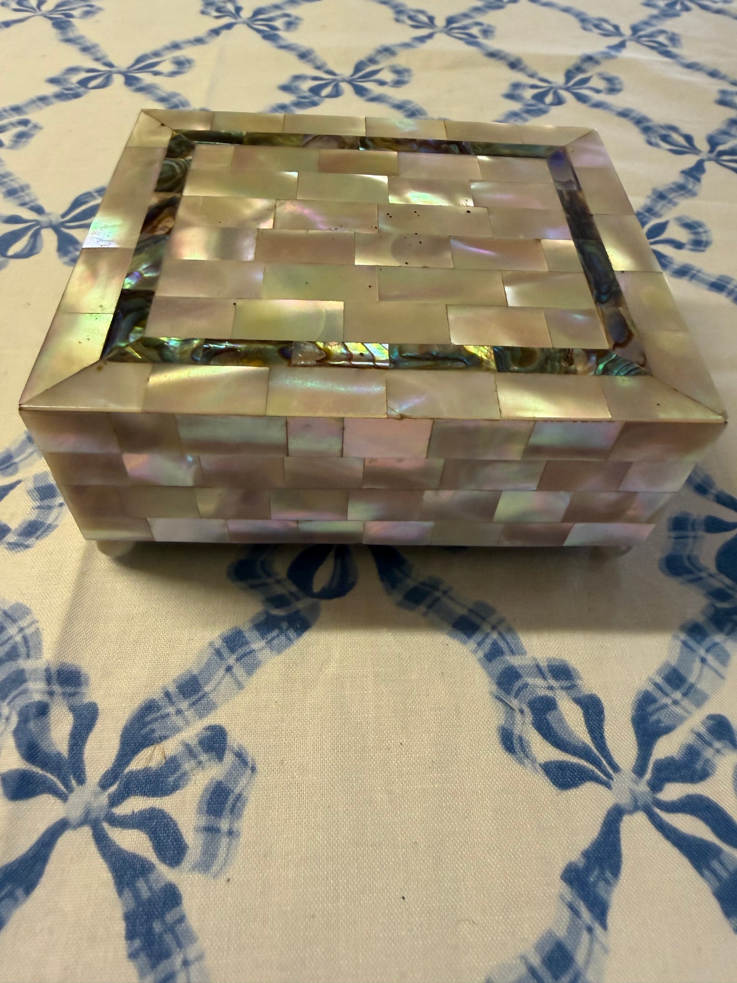 BOX
