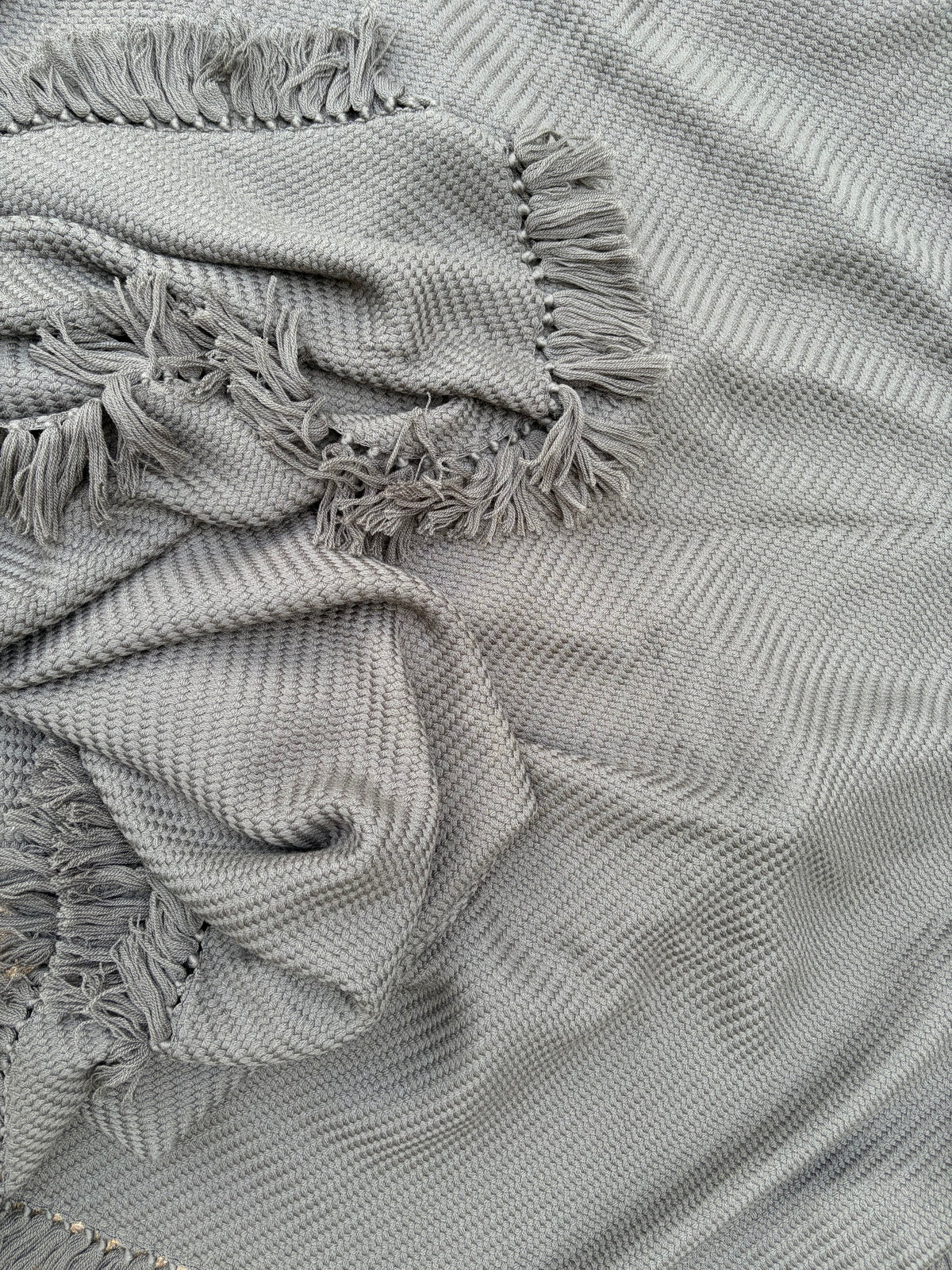 WOVEN THROW