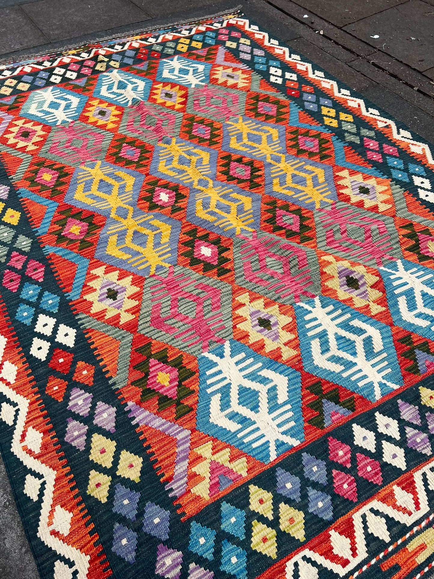 KILIM RUG