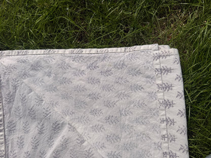 TABLECLOTH