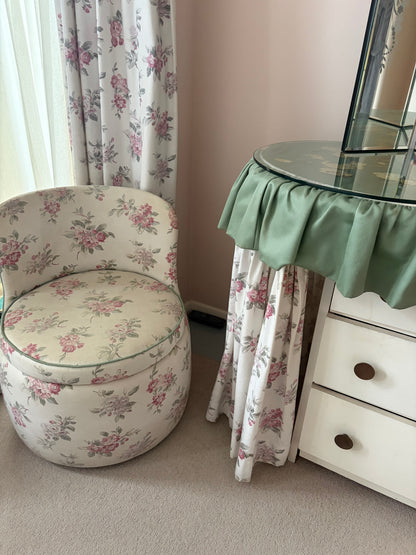 DRESSING TABLE