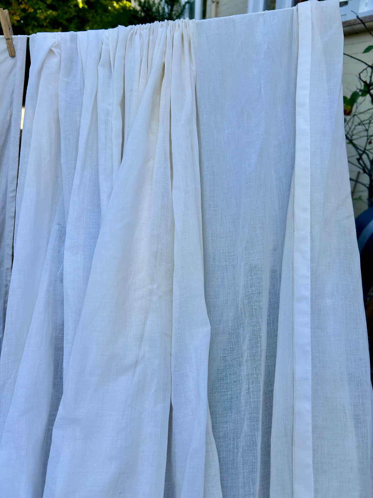 LINEN CURTAINS