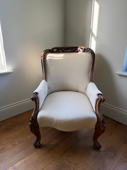 COMFORTABLE ARMCHAIR