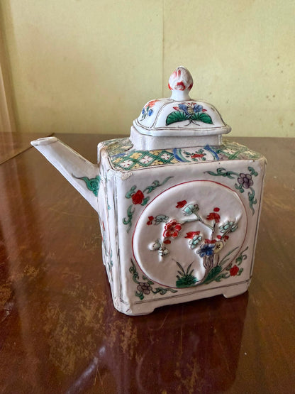 10 COLLECTABLE PIECES
