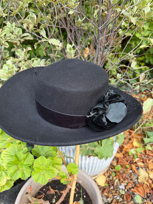 HAT