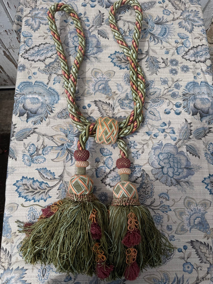 CURTAIN TIE BACKS