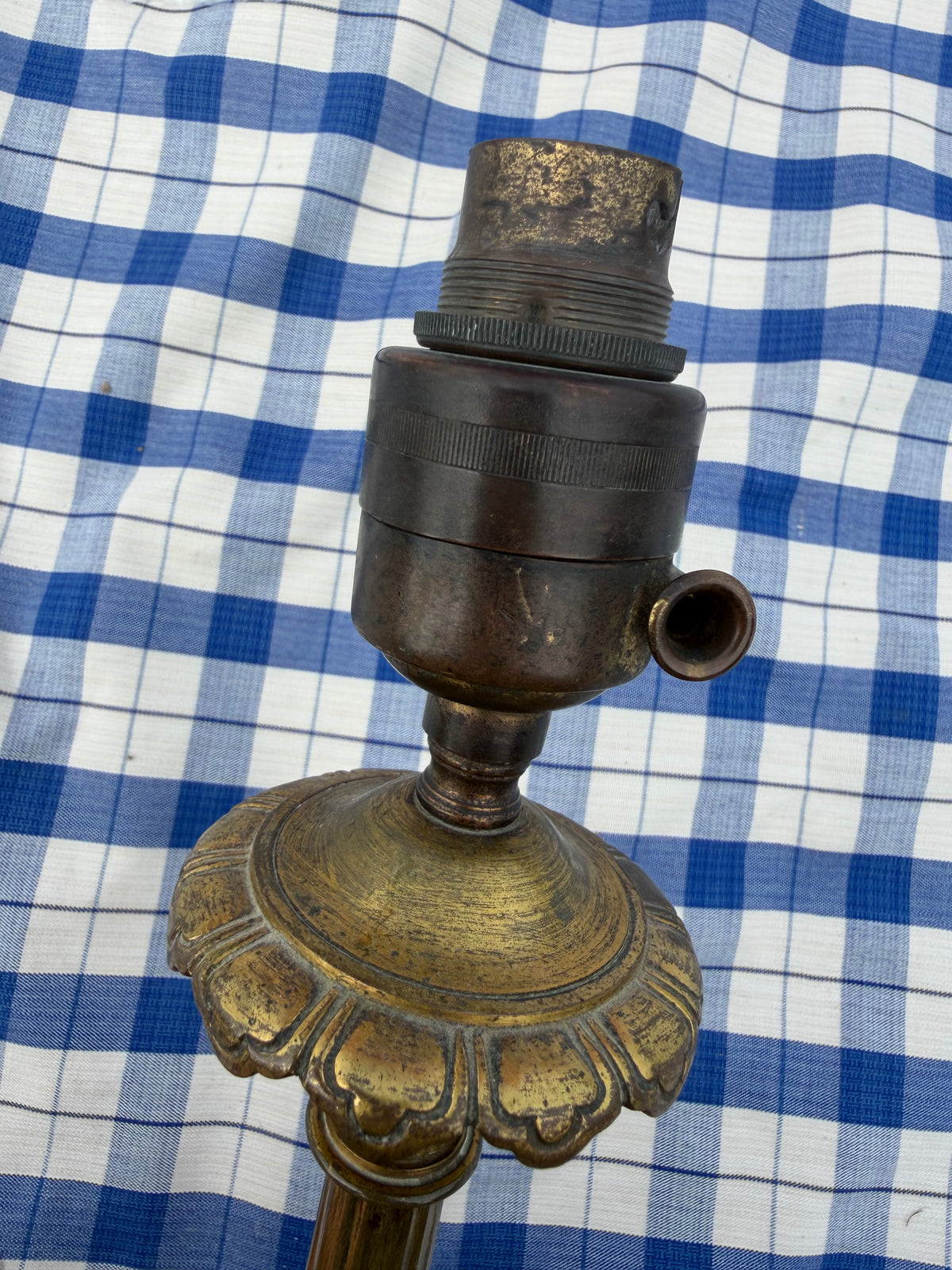 BRASS LAMP